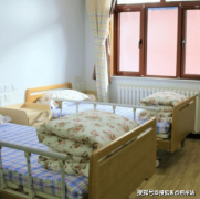 公60平方米阳光餐厅可容纳30人同时就餐